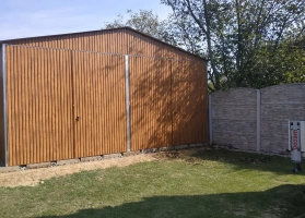 Garagen mit Acrylglas 170