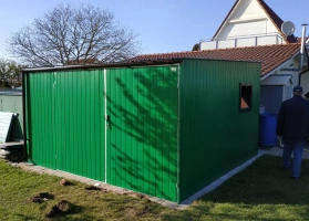 Garagen mit Acrylglas 144