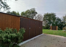 Garagen mit Acrylglas 244