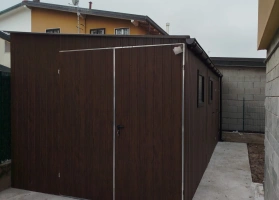 Garagen mit Acrylglas 240