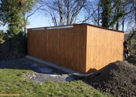 Garagen mit Acrylglas 126