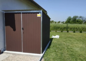 Garagen mit Acrylglas 47