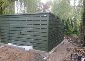 Mülltonnenhäuser 129