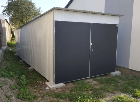 Garagen mit Acrylglas 107