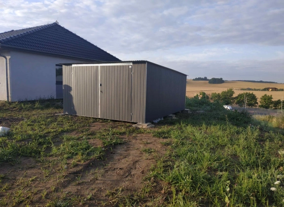 Garagen mit Acrylglas 280