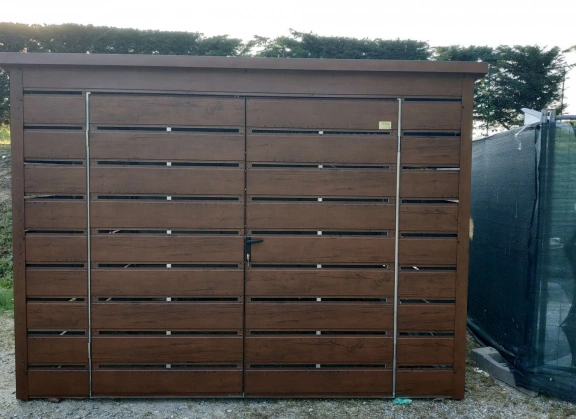 Mülltonnenhäuser 11