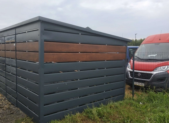 Mülltonnenhäuser 47