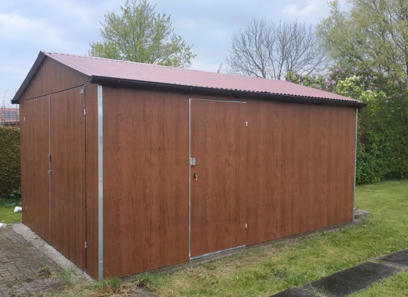 Garagen mit Acrylglas 145