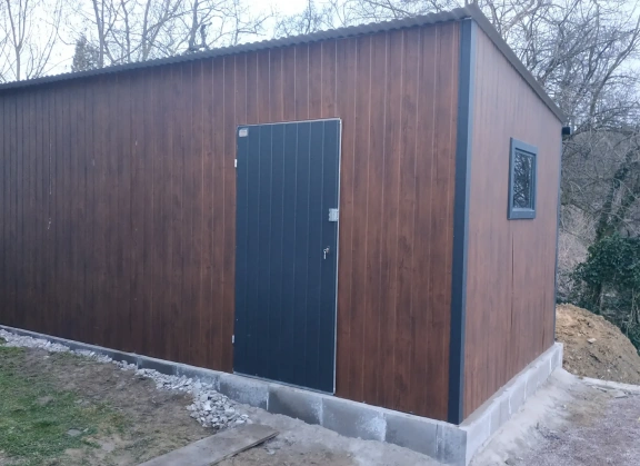 Garagen mit Acrylglas 133